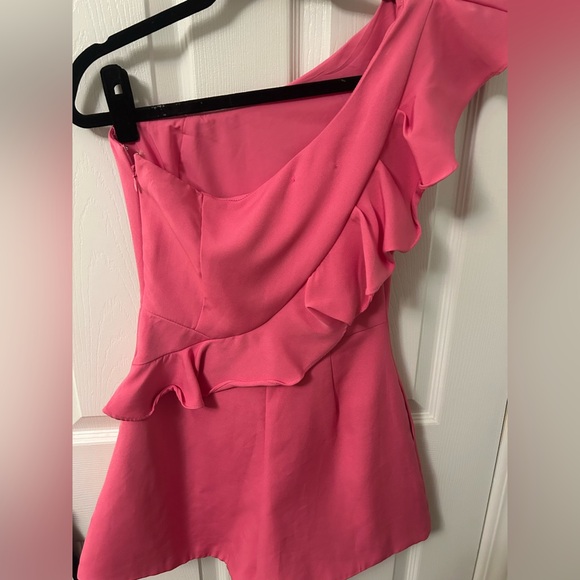 Pink One-Shoulder Ruffle Romper small - Picture 4 of 5